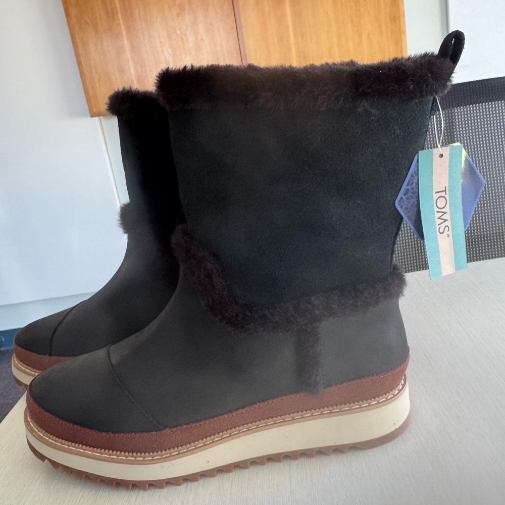 Tom’s Makeen Boots. NWT!